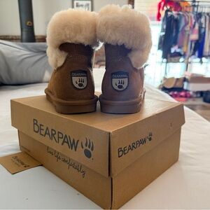 Bear paw Abby women’s boots size 8